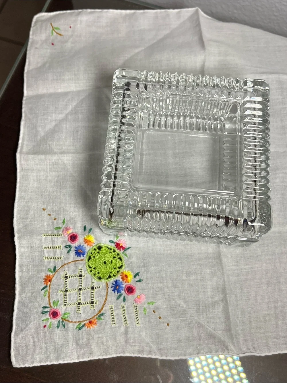 VINTAGE GLASS TRINKET BOX LIDDED SQUARE CLEAR RIBBED COLLECTIBLE MEMORABILIA